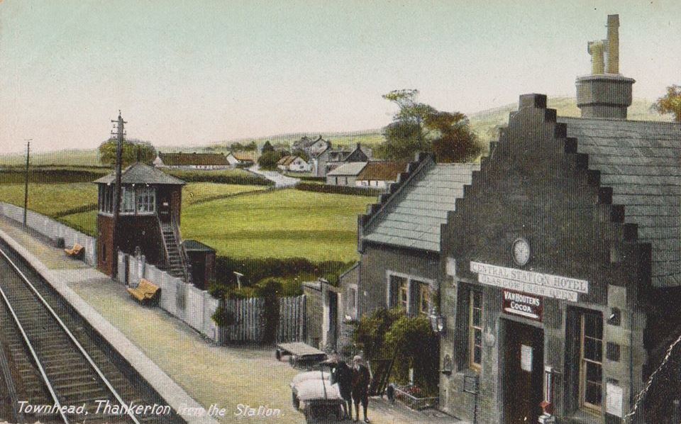 Townhead, Thankerton from the station