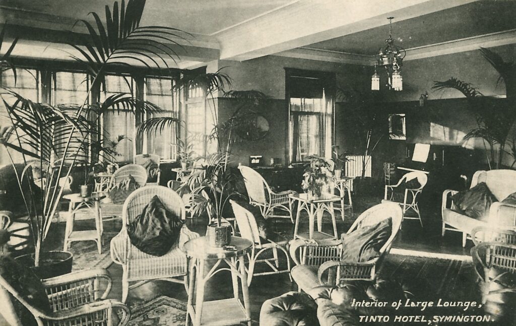 Lounge at Tinto Hotel, Symington